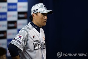 인연도 없는 오재원 탓에 고개 숙인 이승엽 감독 "선배들 잘못"