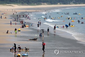 화요일 계속되는 무더위 속 곳곳 소나기…낮 최고 36도(오늘 날씨)