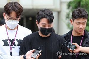 ‘롤스로이스 사고‘ 20대 운전자 男, 구속…피해자는 뇌사 상태