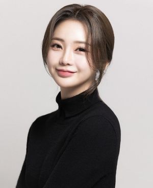 홍지윤 측 "전 소속사와 관계 끝…새 계약 법적 문제 없어"