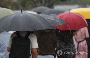 오늘 &apos;칠석&apos;, 중부지방 흐리고 비…낮 최고기온 35도(날씨)