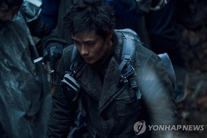 &apos;콘크리트 유토피아&apos; 2023 부일영화상서 최우수작품상 등 3관왕