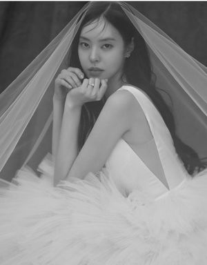 배우·모델 부부 탄생…윤박, 6세 연하 김수빈과 오늘 결혼