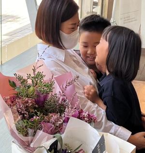 &apos;도경완♥&apos; 장윤정, 연우-하영이와 행복한 미소…"사랑하는 우리 아들딸"