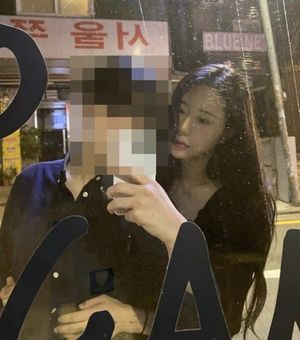 &apos;양성애자 고백&apos; 와썹 지애, 여자친구 공개…"어때?"