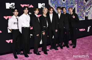 스트레이키즈, 블랙핑크 제치고 MTV VMAs &apos;베스트 K팝&apos;