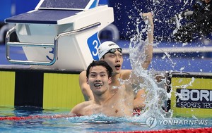 [1보] 황선우, 아시안게임 자유형 200ｍ 한국신으로 우승…이호준 3위