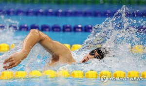 [아시안게임] 아시아 최강 입지 굳힌 황선우, 이젠 파리올림픽 메달 향해 역영