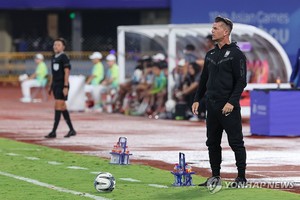 [아시안게임] 8강서 남북대결 여자축구 벨 감독 "꼭 이겨야 할 경기"