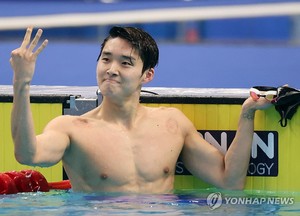 [1보] 김우민, 자유형 400ｍ도 금메달…한국 수영 AG 역대 3번째 3관왕