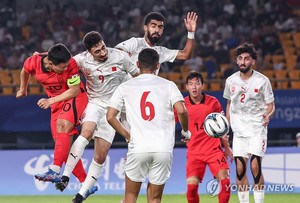 클린스만호 아시안컵 상대 바레인, 호주와 평가전 0-2 패배