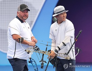 [아시안게임] 한국 컴파운드 양궁, 남자 단체전 은메달 확보(종합)