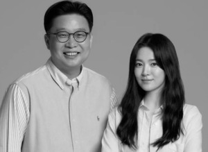 송혜교-서경덕, 한글날에도 또 선행→LA카운티미술관에 한글지도 제공