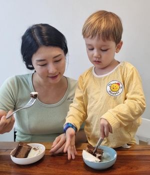 사유리 아들 젠, 몰라보게 자란 모습…이제 아기 아닌 어린이