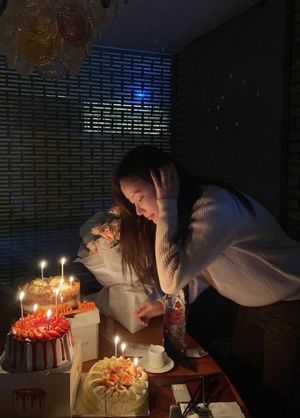 김아중, 41번째 생일…"달콤한 날이었다"