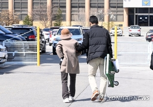 "이게 안돼 도현아" 애타게 손자 부르던 할머니, 급발진 의심 사건 &apos;혐의없음&apos; 불송치