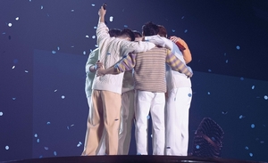 비투비, 10주년 콘서트 실황 담은 영화 ‘비투비 타임 : 비투게더 더 무비’ 개봉