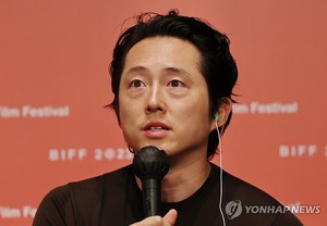 [1보] 스티븐 연, 美 골든글로브 TV 단막극 남우주연상