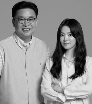 서경덕, 송혜교와 또 의기투합…대만 韓학교 조명하 의사 부조 기증