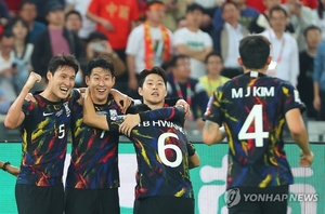 "손흥민 2골·정승현 1골" 축구 대표팀, 월드컵 예선서 중국에 3-0 완승