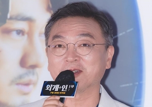 “후회 없으실 것”…배우 김의성, 영화 ‘서울의 봄’ 개봉에 관람 독려