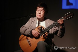 김창완 "지구인이라는 게 벅차 눈물도…일상은 기적 같은 나날"