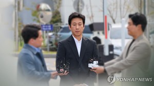 방심위, 故이선균 사생활 보도한 KBS·MBC에 행정지도