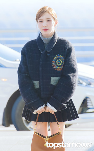 레드벨벳(Red Velvet) 웬디, ‘청순함이 한도초과’ (인천공항 출국) [HD포토]