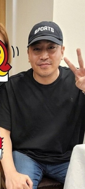 &apos;나이 44세&apos; 신화 에릭, 충격적인 근황?…&apos;건강이상설&apos; 제기도