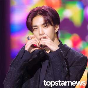 스트레이키즈(Stray Kids) 현진, ‘고양이 하트’ (2023 SBS 가요대전) [HD포토]