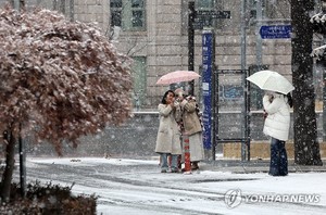 전국 흐리고 곳곳 비·눈…해넘이 보기 어려워(오늘 날씨)