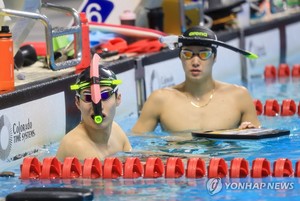 유인촌 문체부 장관, 세계수영 금메달 황선우·김우민에 축전