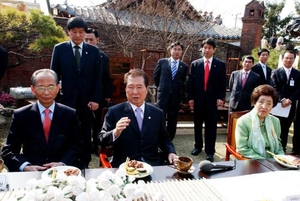 김대중 전 대통령 탄생 100주년 기념사진전, 전북도청서 개막