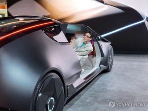 [CES 현장] LG 알파블·HD현대 VR 탄 지드래곤…SK AI 타로점도(종합)
