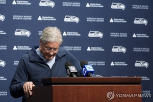 NFL 최고령 사령탑 캐럴, 눈물과 함께 시애틀과 작별