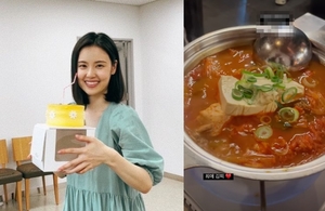 &apos;김동완 소개팅녀&apos; 서윤아, 근황 보니…식당 데이트?