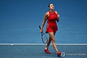 디팬딩챔피언 사발렌카, 호주오픈 테니스 16강 진출