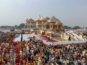 &apos;印최대 종교분쟁지&apos;에 힌두사원 열어…"모디, 선거캠페인 시작"