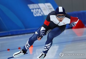 [청소년올림픽] 빙속 허석·임리원, 혼성계주 은메달…1위 중국과 0.04초 차