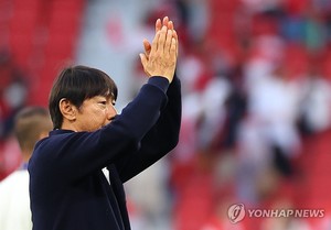 [아시안컵] 인니 첫 16강 신태용·한국과 무승부 김판곤…축구 한류 통했다