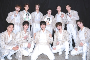 세븐틴, 앙코르 콘서트 개최…데뷔 9주년 기념일 일본 닛산 스타디움 입성