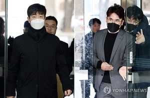 KIA 김종국·장정석, 영장심사 종료…나갈 때도 &apos;묵묵부답&apos;(종합)