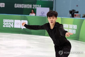 [청소년올림픽] 피겨 김현겸, 팀 이벤트 남자 싱글 1위…2관왕 보인다