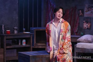 &apos;거미여인의 키스&apos; 정일우 "손동작·목소리 여성적으로 표현"