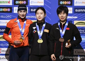 빙속 김민선, 월드컵 6차 대회 500ｍ 1차 레이스 금…7연속 메달