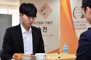 &apos;LG배 우승&apos; 신진서, 50개월 연속 한국 바둑랭킹 1위