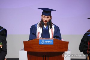 국민대 후배 앞에 선 이효리 "그냥 마음 가는대로 하라"