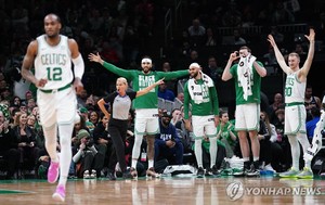 NBA 보스턴, 브루클린에 50점 차 대승…매줄라 감독 100승 자축