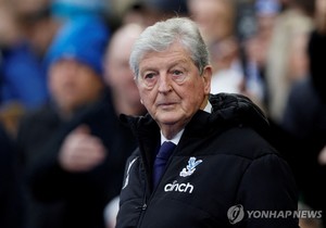 &apos;76세&apos; EPL 최고령 감독 호지슨, 크리스털 팰리스서 사임