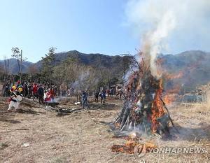 액운 쫓고 풍년 빌어요…충북 곳곳서 대보름 행사